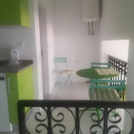 Apartment Studio With Pool Garden
